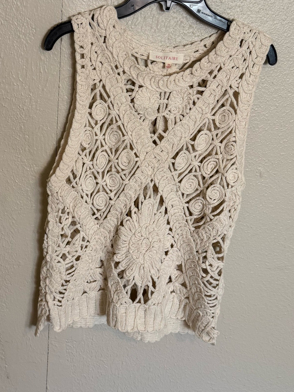 Solitaire Cream Crocheted Openwork Tank Top size M